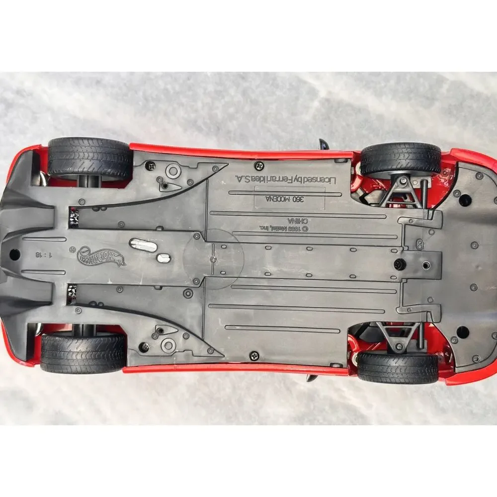 A48 1999 Hot Wheels 1/18 Scale Die Cast Model Ferrari 360 Modena - Red